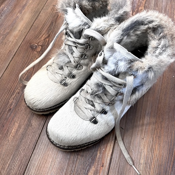 Regina Rabbit Fur Boots - Picture 2 of 4